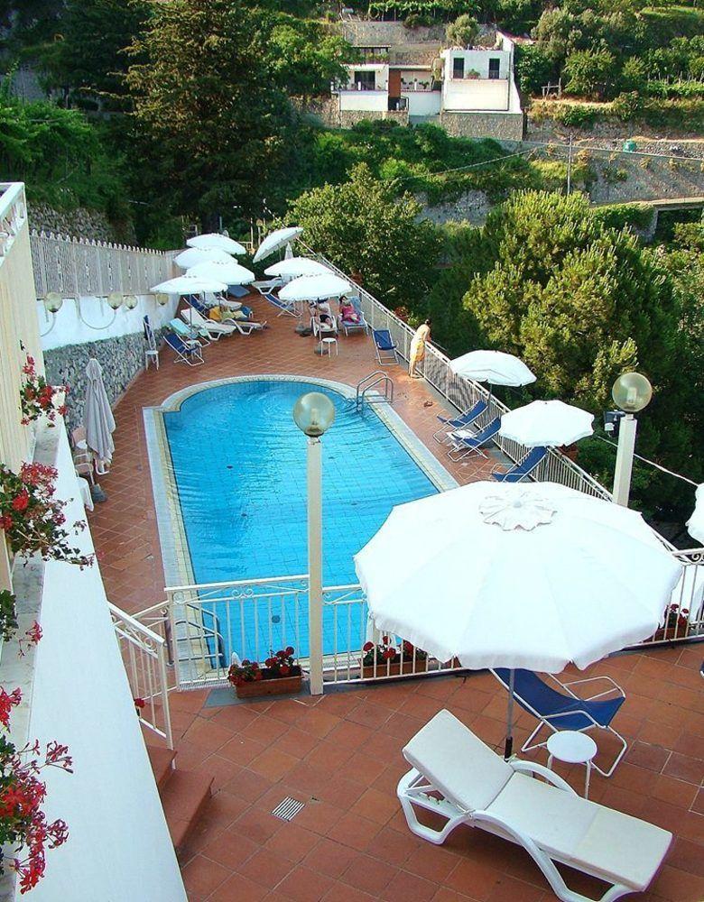 Hotel Zi'Ntonio Scala Exterior photo